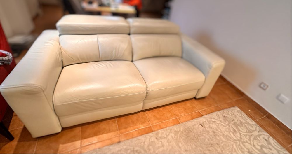 Sofa em pele Corte Ingles