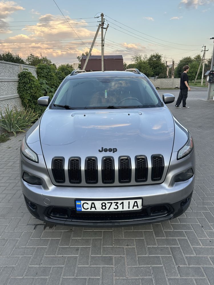 Джип Черокі (Jeep Cherokke) автомат