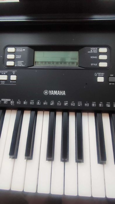 Yamaha cінтезатор