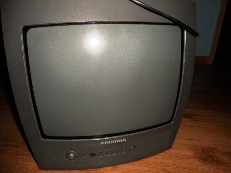 mały telewizor Grundig