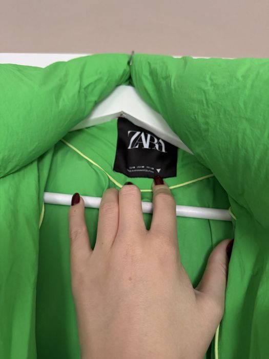 Продаю пуховик зара