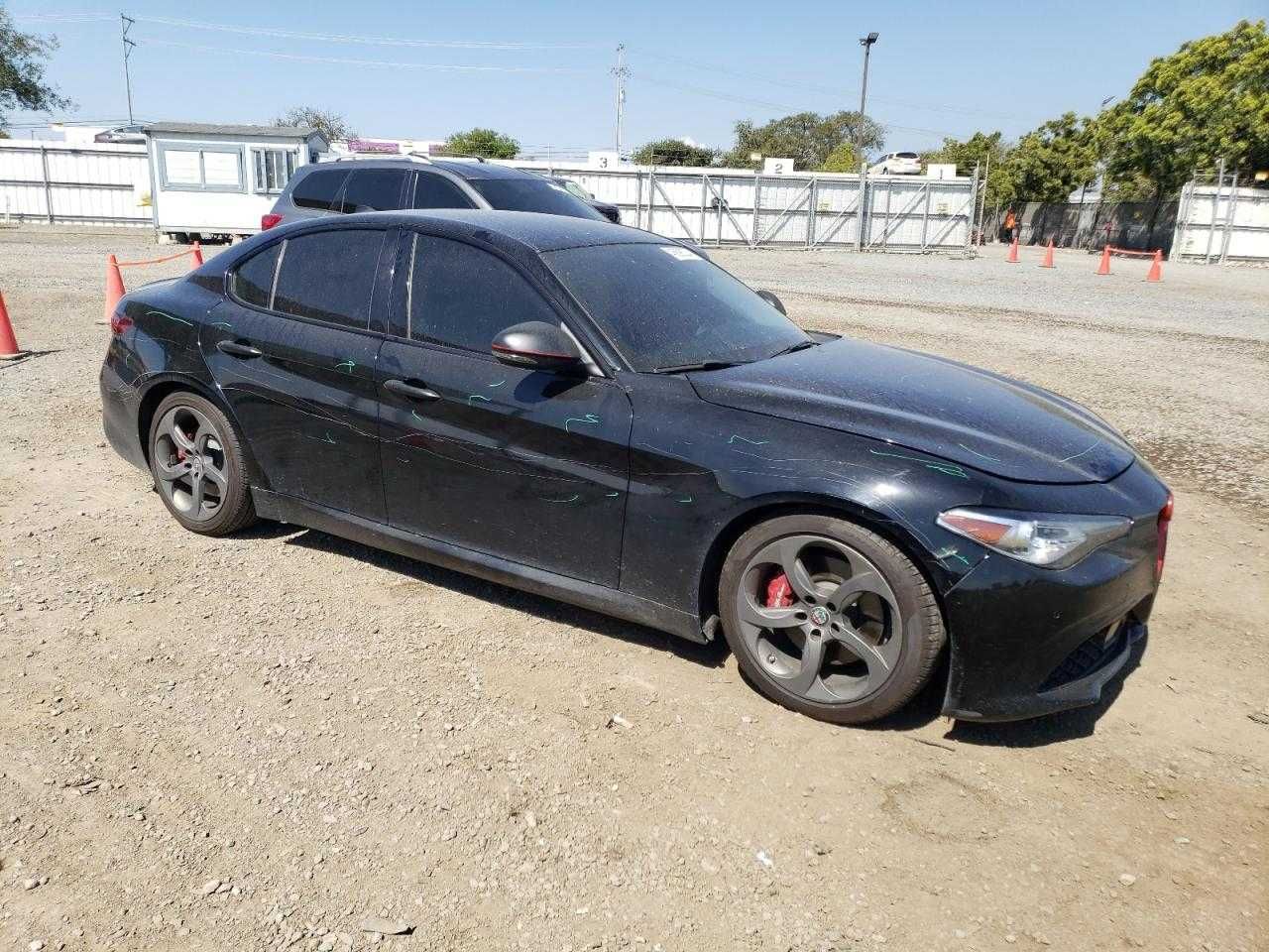 2018 ALFA Romeo Giulia