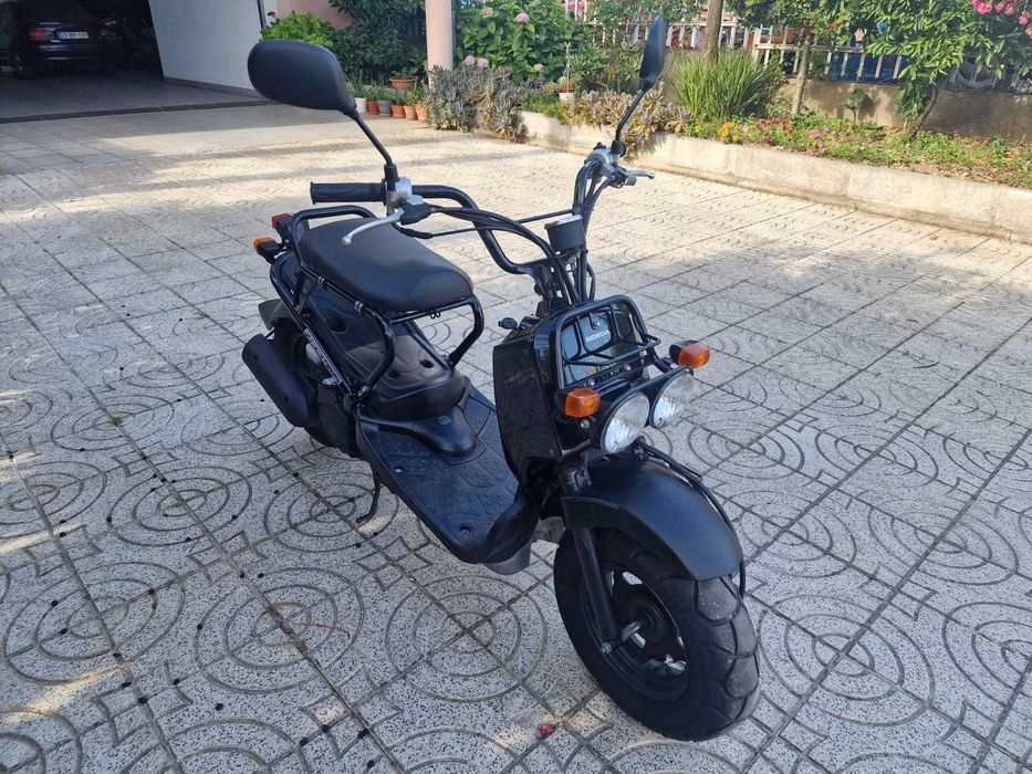 Motorizada / Moto / Honda Zoomer - 50cc