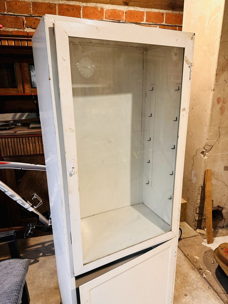 Szafka medyczna vintage loft