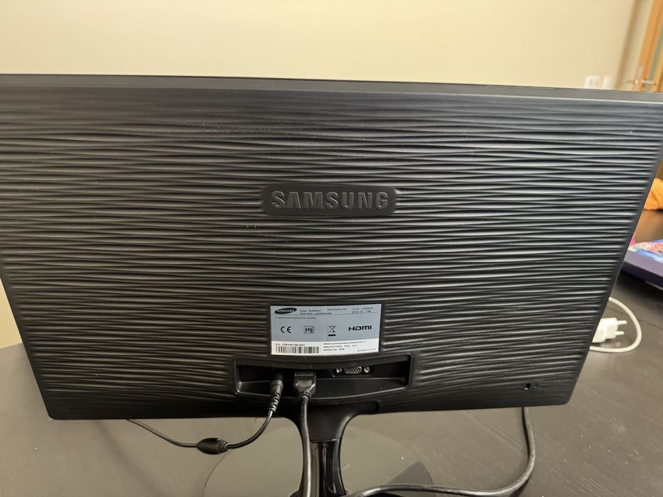 Monitor Samsung S22D300