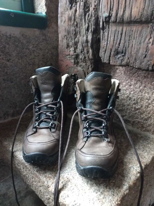 Botas de caminhar 41,5 pela melhor offerta
