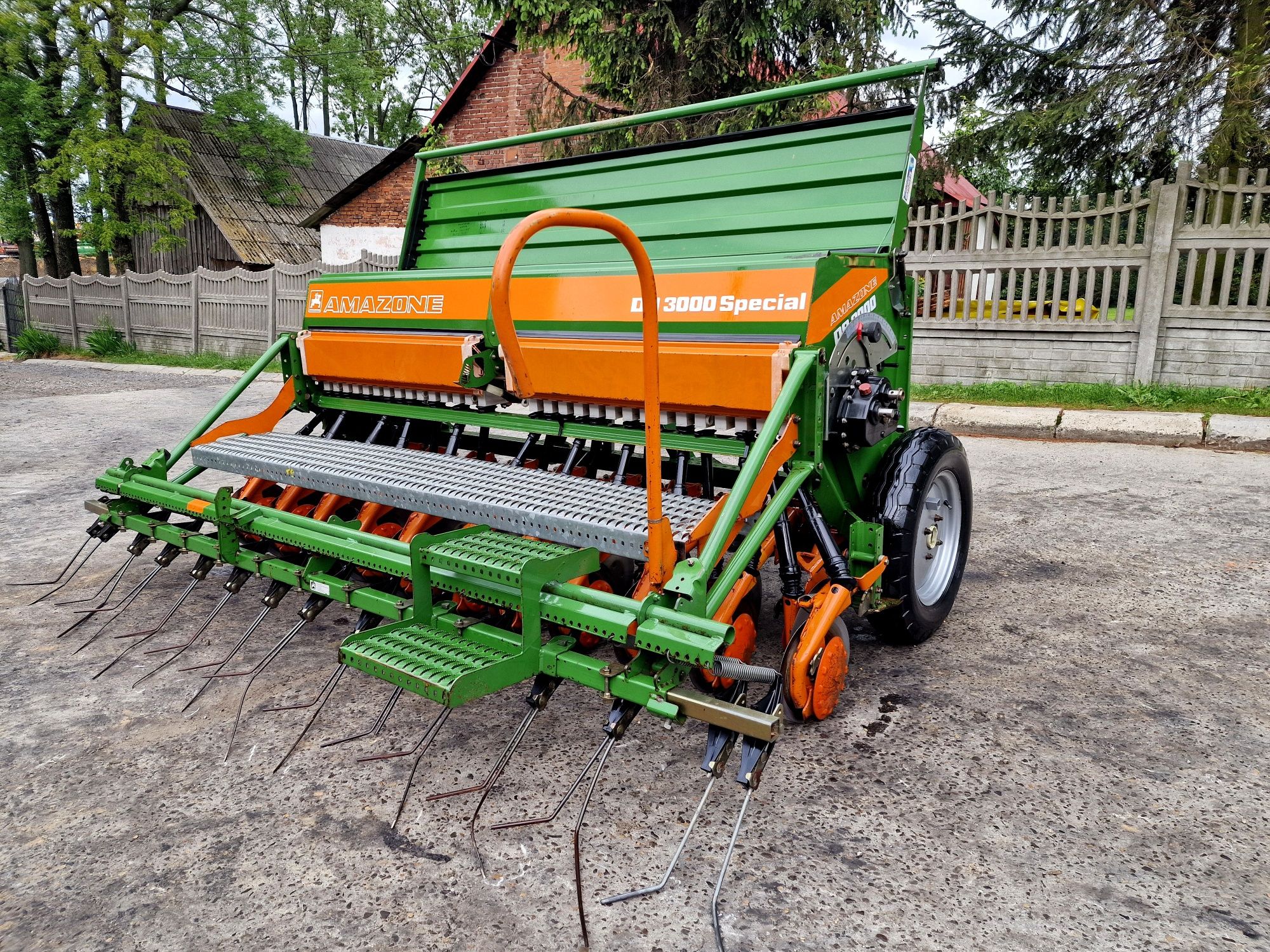 Siewnik zbożowy Amazone D9 Special, Talerzowy, Rotec, STAN BDB