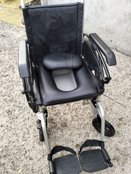 Инвалидная коляска