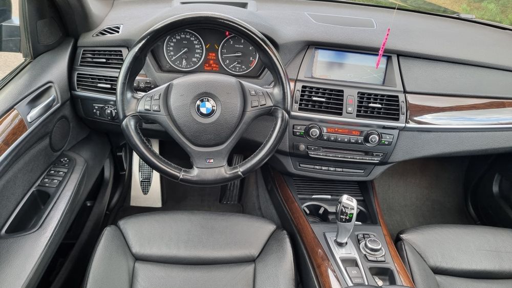 Bmw X5 - M sport 3.0tdi avtomat 8st 2012p