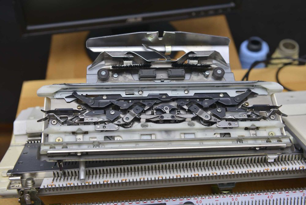 В'язальна машина Brother KH970/KR850 + комплект для бізнесу