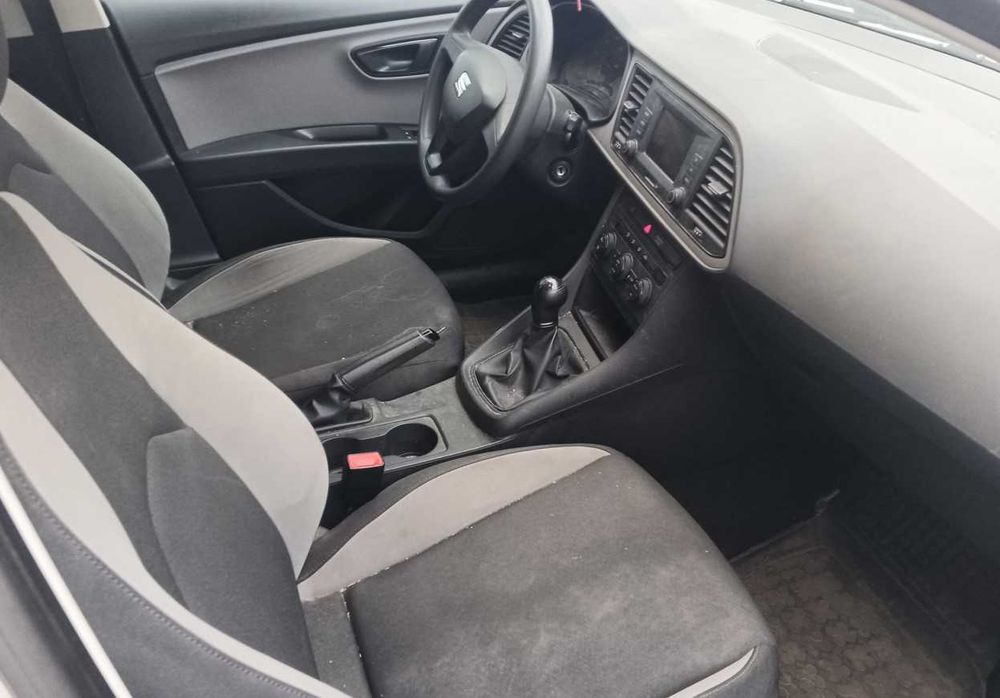 SEAT LEON Ecomotive 1.6 TDI. Diesel - 2016 rok, 110 KM. Uszkodzony