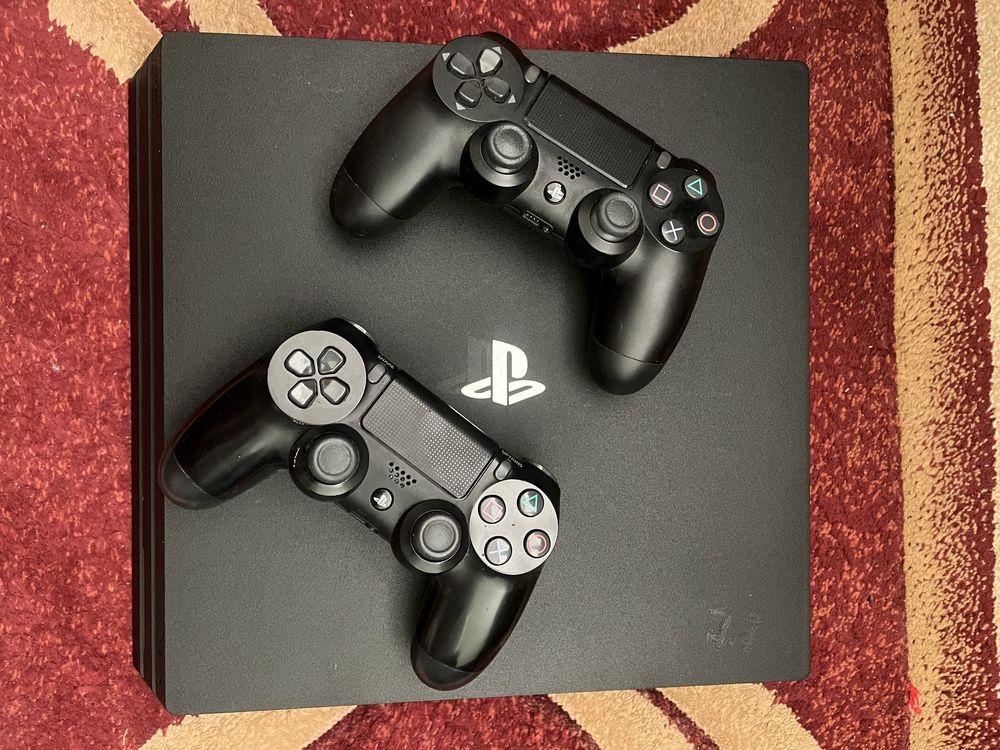 Ігрова приставка Sony ps 4 pro cuh-7016b 1tb