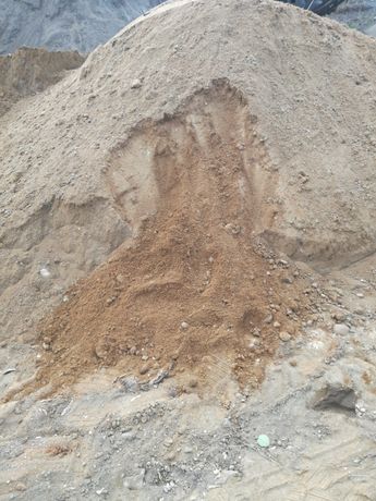 Zwir piasek ziemia podsyp kamien