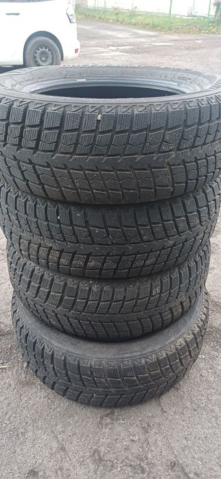 Зимові шини 225/60/r17