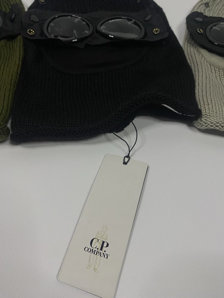 Продам балаклавы C.P Company