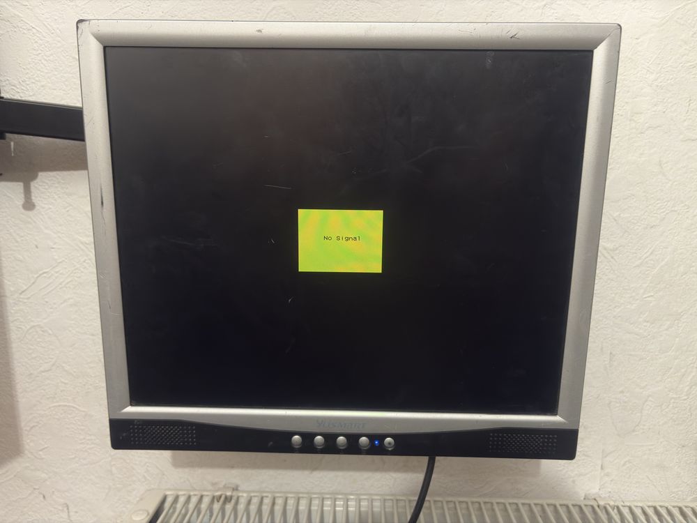 Statyw na 2 Monitory + 2 Monitory