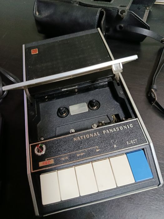 Nacional Panasonic RQ-221S Gravador/Leitor de Cassetes Portátil Vintag