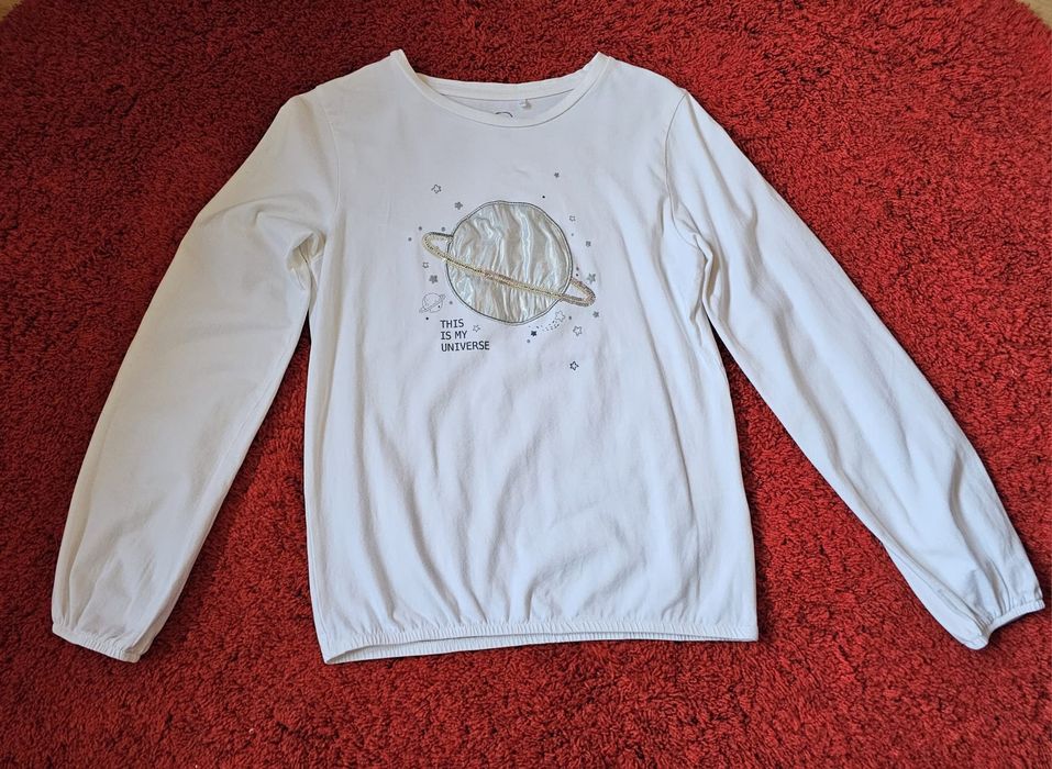 Bluzka z motywem srebrnej planety. Rozm. 158
