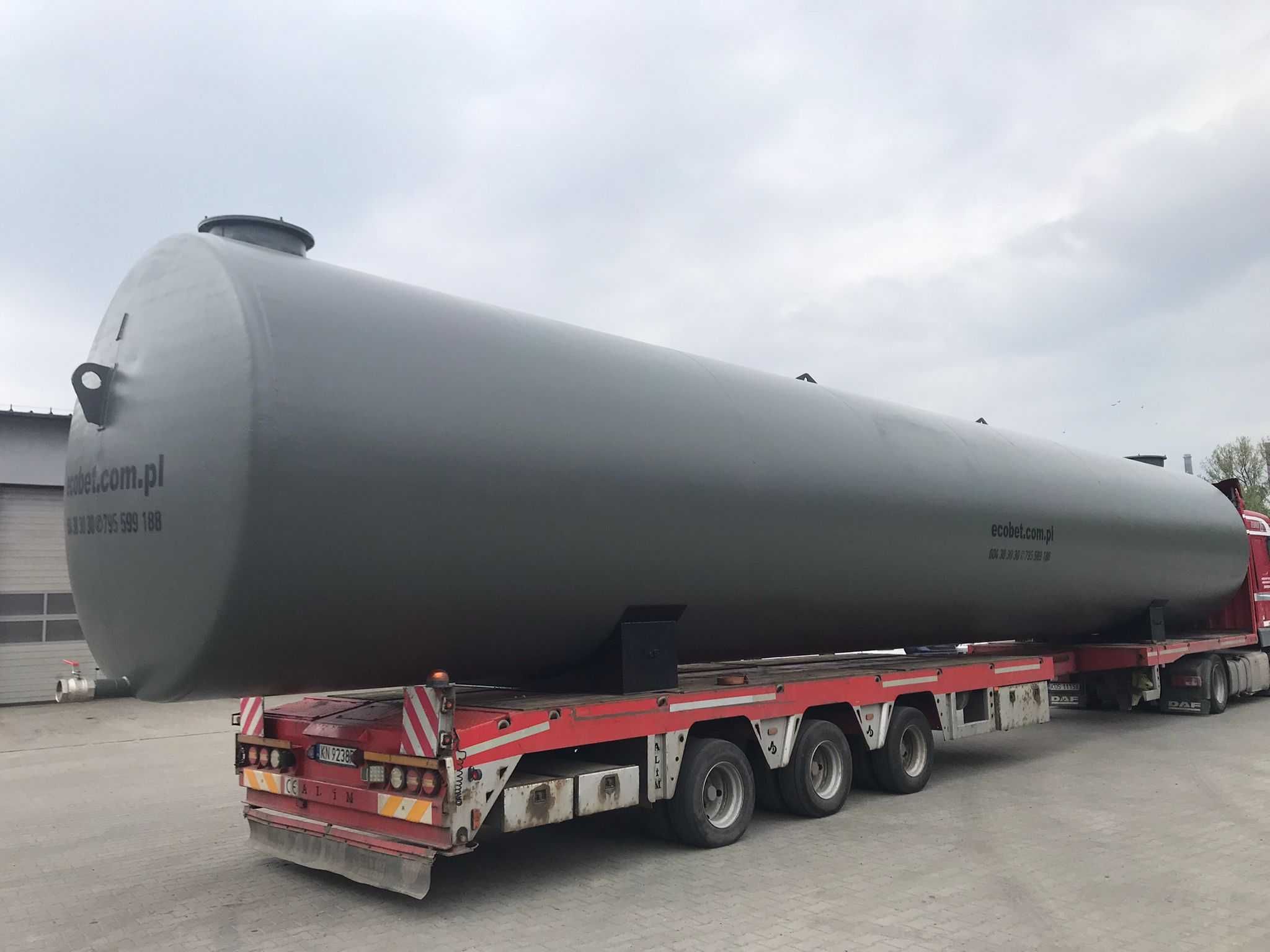 Zbiornik stalowy na wodę pitną PZH 100 000l- 100m3- atest PZH 100000l