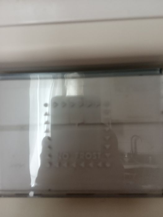 Морозильна шафа на 7 шухляд з сухою заморозкою