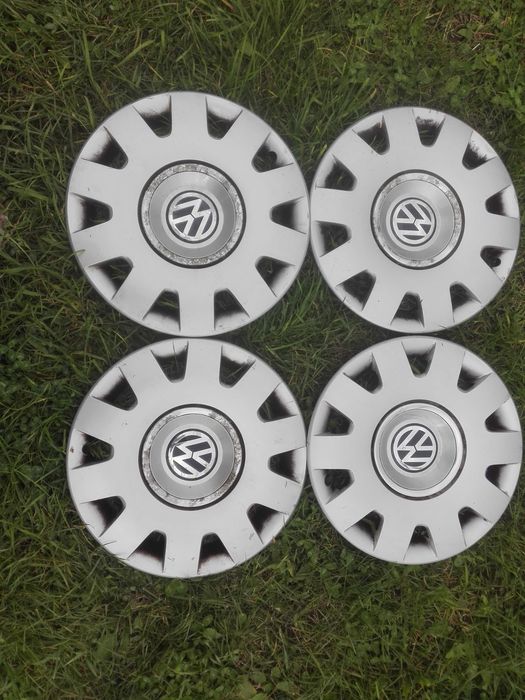 Ковпаки R 15 VW Golf 4, Bora, Passat 3B0601147