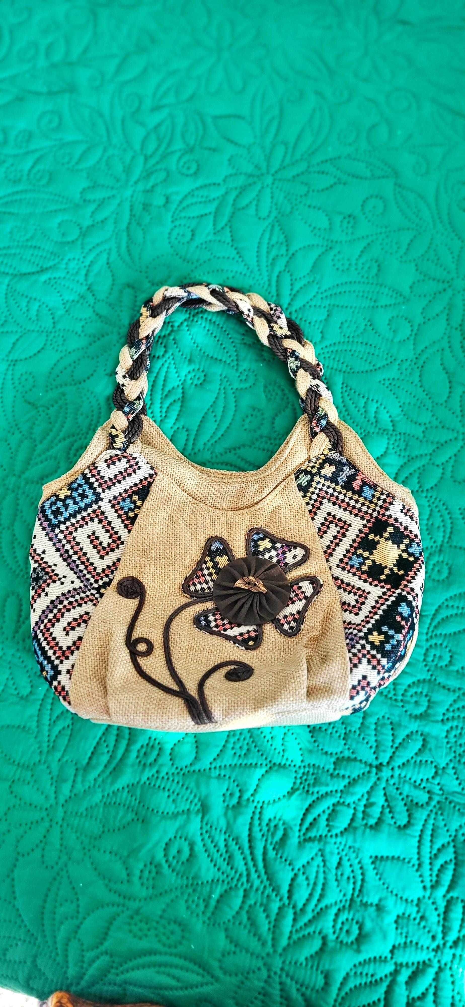 Bolsa nova, colorida para o dia-a-dia