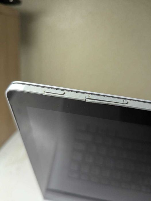 Surface Book 2 15" 16/512, core i7, GTX 1060 6GB (нюанси в описі)
