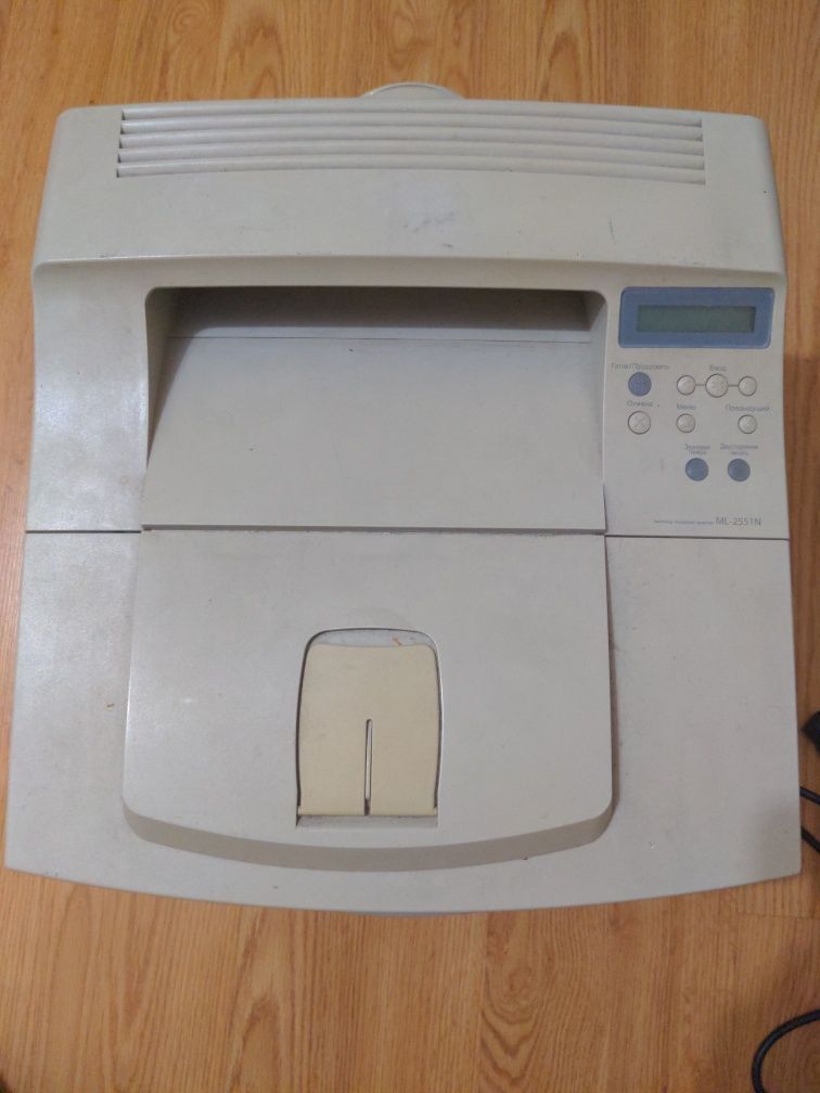 Принтер Samsung ML-2551N