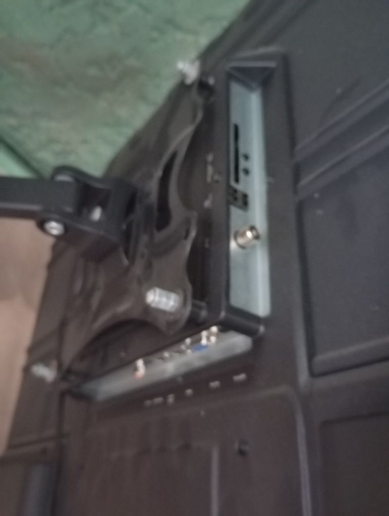 TV/SmartTV/ Silver 43"full hd