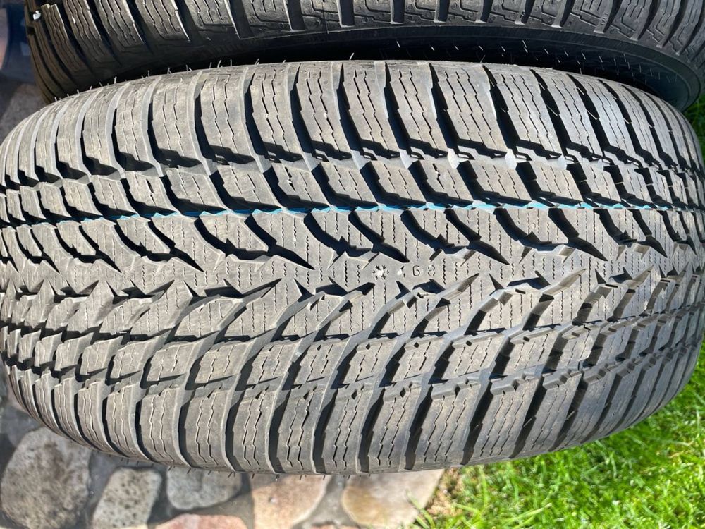 Зимова гума 225/45r17 nokian tyres 2019 рік