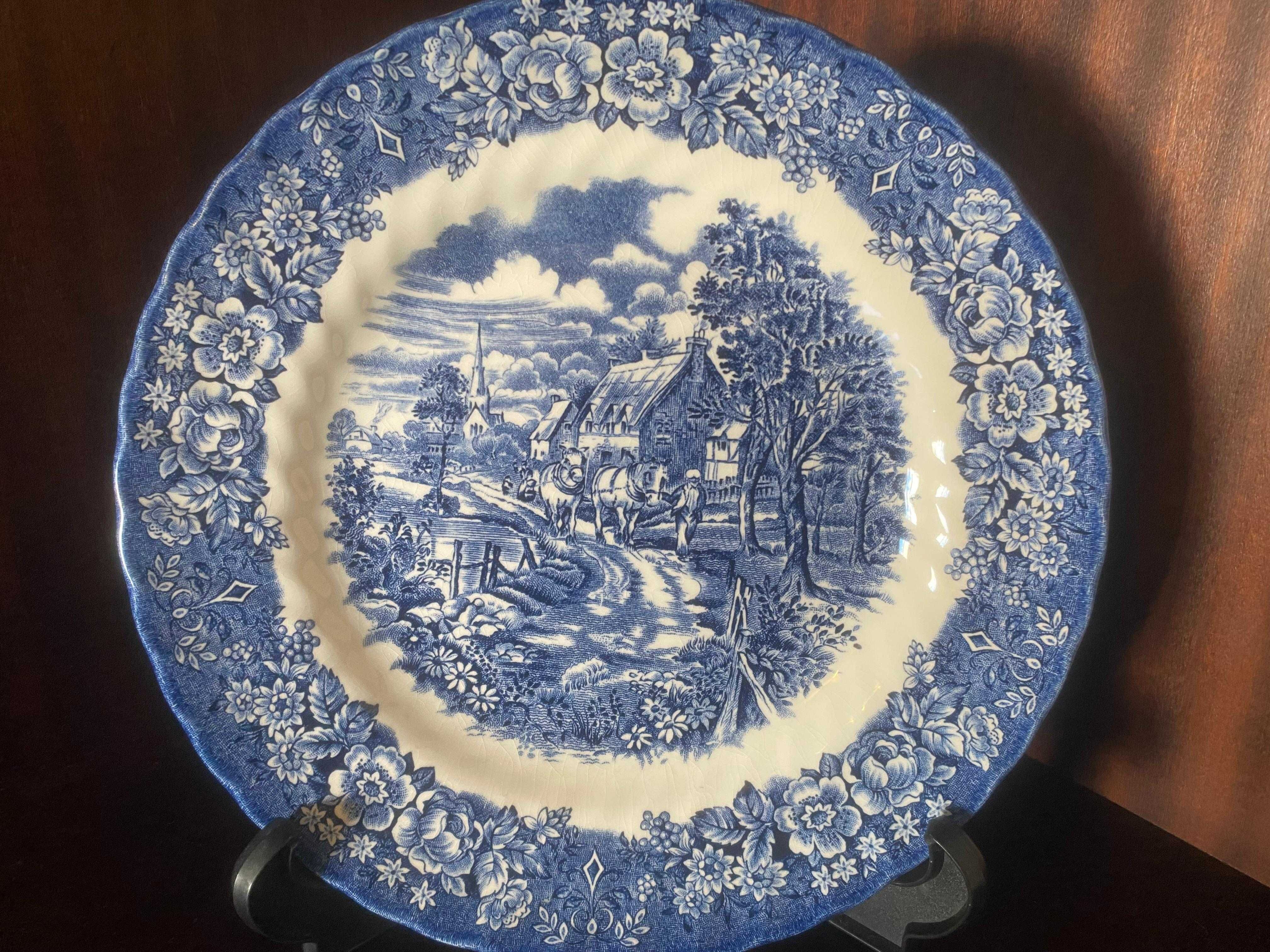 Pratos de Porcelana Antigo Royal Tudor