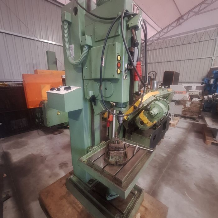 Wiertarka/gwinciarka/frezarka/ słupowa WMW Heckert BS 20\MK3