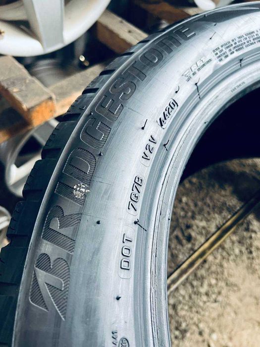 Шини Резина Зимові 20Рік 275 45 20 Bridgestone Blizzak LM001 RFT 4шт