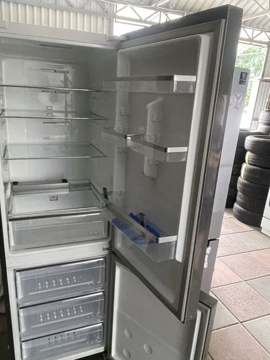 Холодильник Samsung No Frost