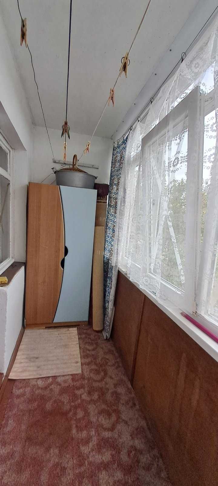 Продаю 2кімнатну квартиру 2й поверх з Гаражем та Дачою