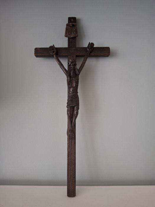 Drewniany Krzyż wiszący