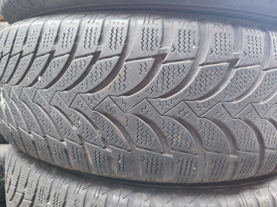Шини Нексен 225/70/16; гарний зимовий комплект, з Німеччини