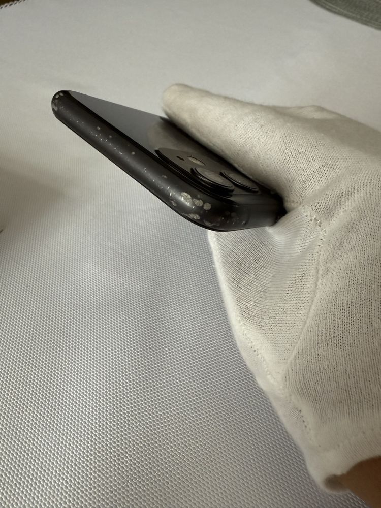 Iphone 11 64GB stan dobry , bateria 100%