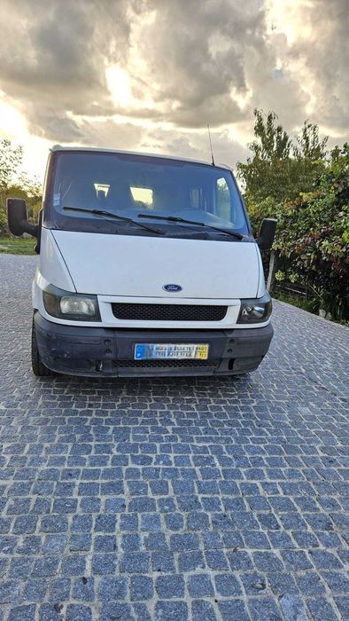 Ford Transit 7 lugares impecável