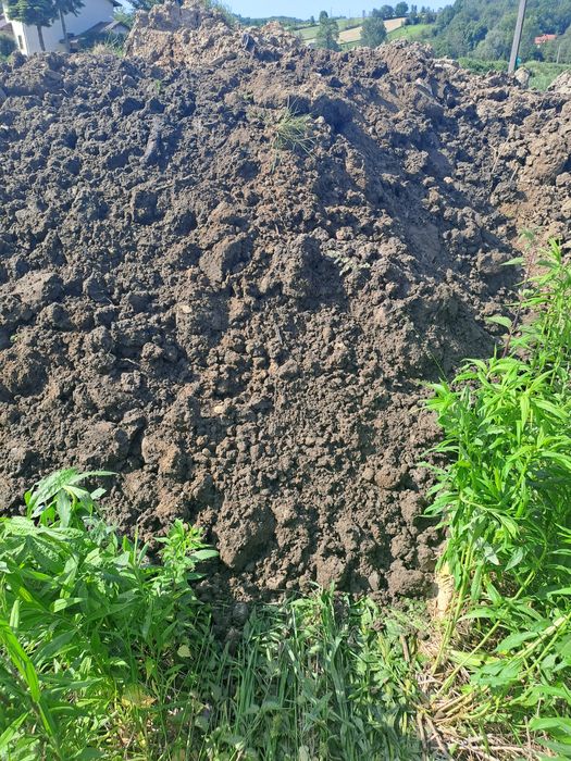 Ziemia z wykopu na podniesienie terenu