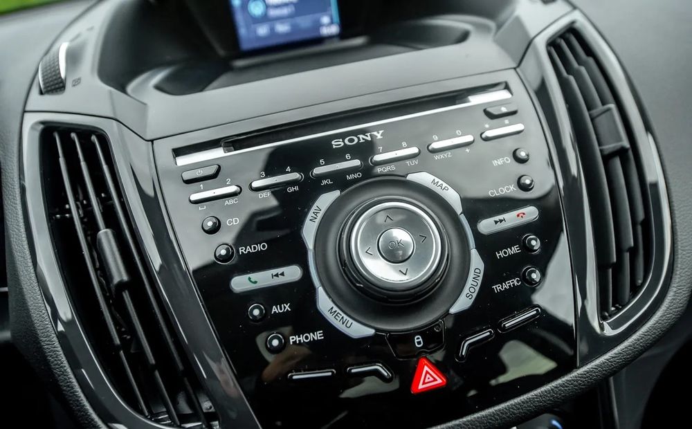 Ford Kuga 2014 року