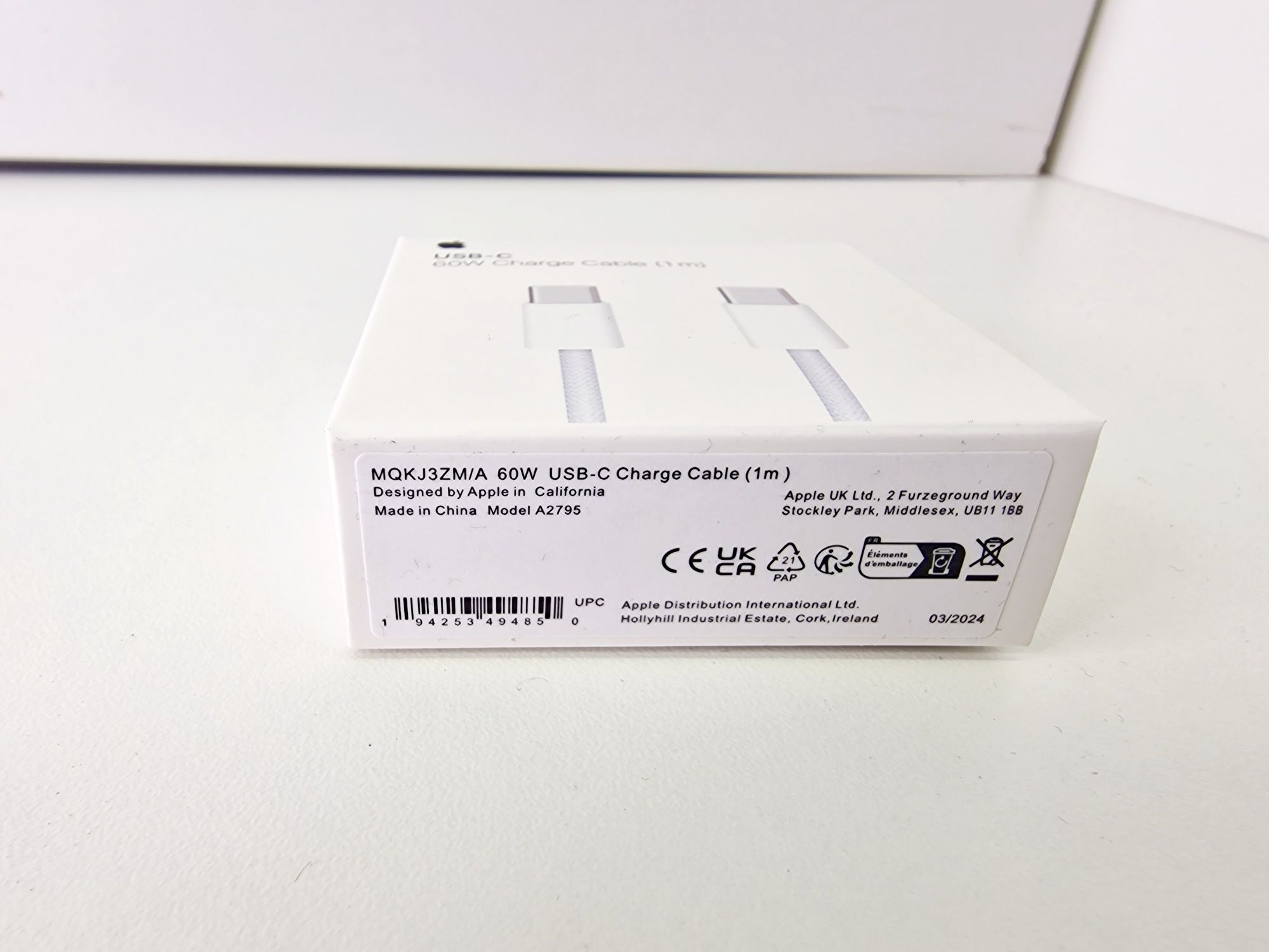 Nowy kabel Apple 1 metr 60Watt typ C na typ C