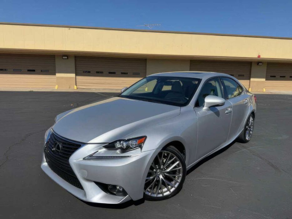 Lexus IS 250      2015