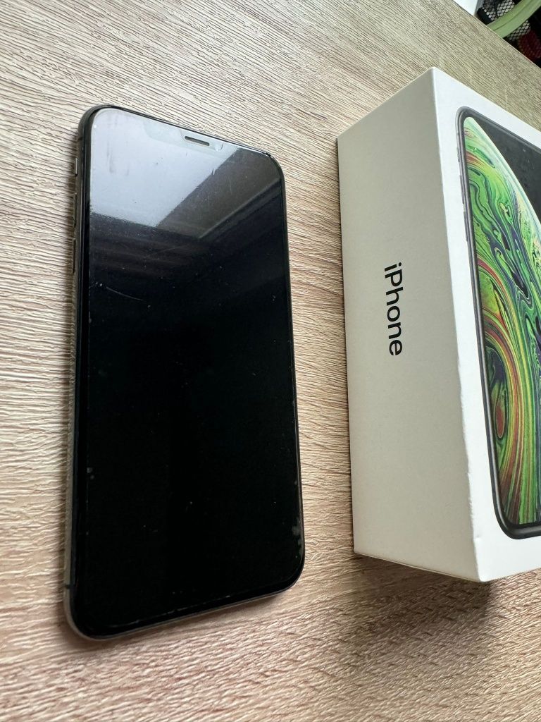 iPhone SX gwiezdna szarość