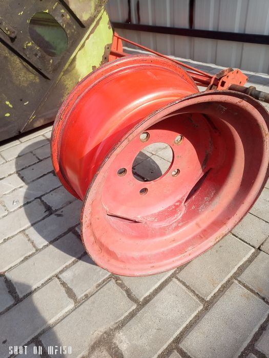 Колесо диски заднє Claas  MF 10.0/80 r12 r16 r15 r18 r26