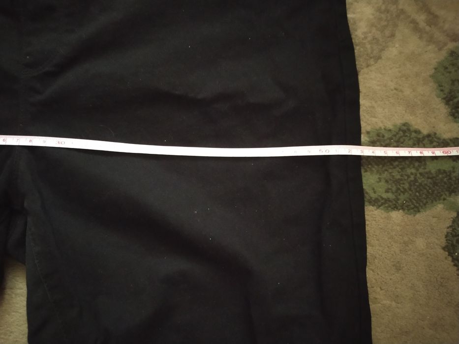 Черные джинсы скинни