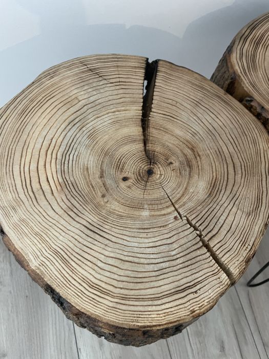 Stoliki nocne z litego drewna