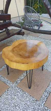 Stolik kawowy z drewna plaster