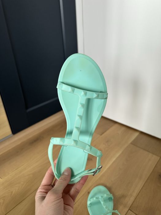 Sandałki gumowe Reserved r. 36