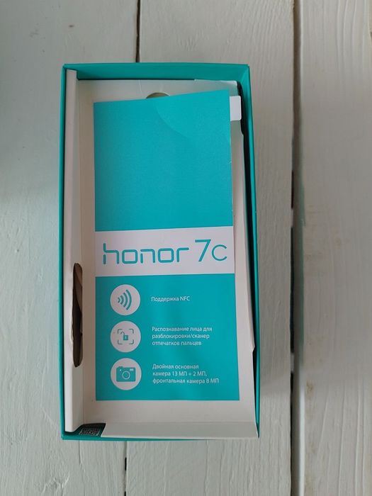 Продам телефон Honor 7C